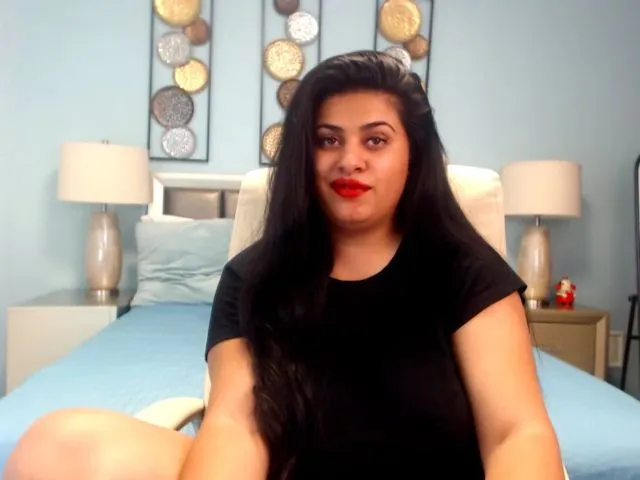 Live sex webcam photo for HeidiCutie #255550862