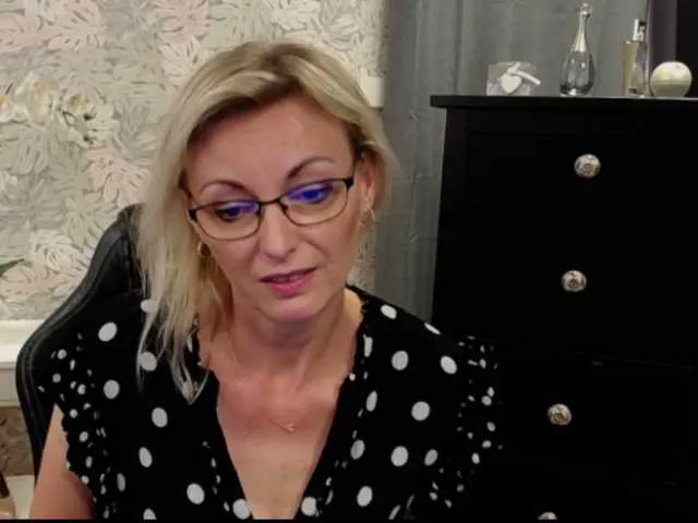 Live sex webcam photo for SoftVANESSA #248754846