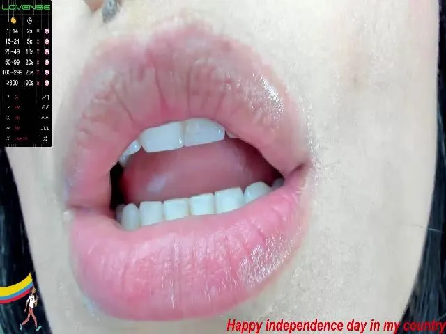 Live sex webcam photo for Jimena_saenz #255767258