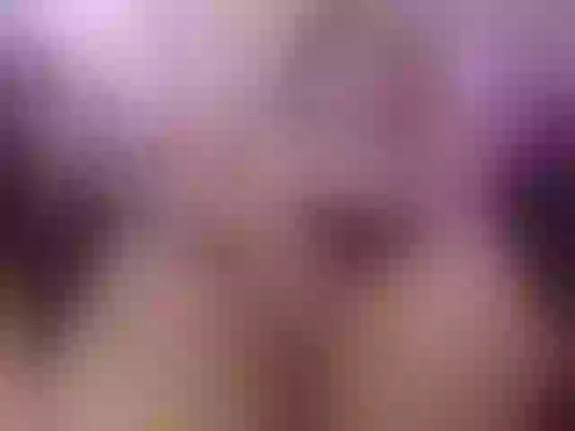 Live sex webcam photo for Sophie_pink18 #257028171