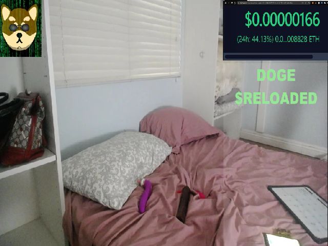 Live sex webcam photo for TokyoSynn #255211306