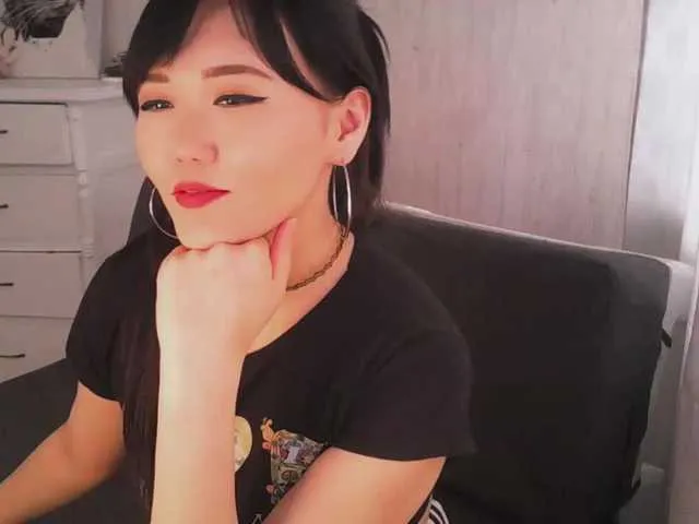 Live sex webcam photo for Ioshiko #240890269