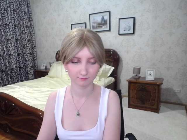 Live sex webcam photo for Gentledawn #241324718