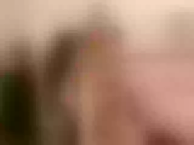 Live sex webcam photo for LoreenThornon #256393005