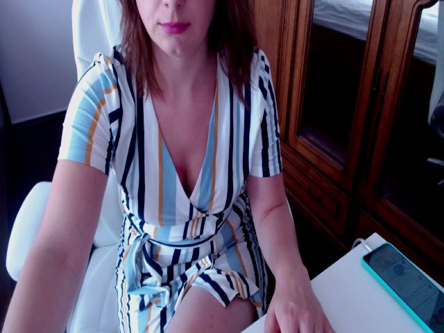 Live sex webcam photo for Melanie1989 #259878341