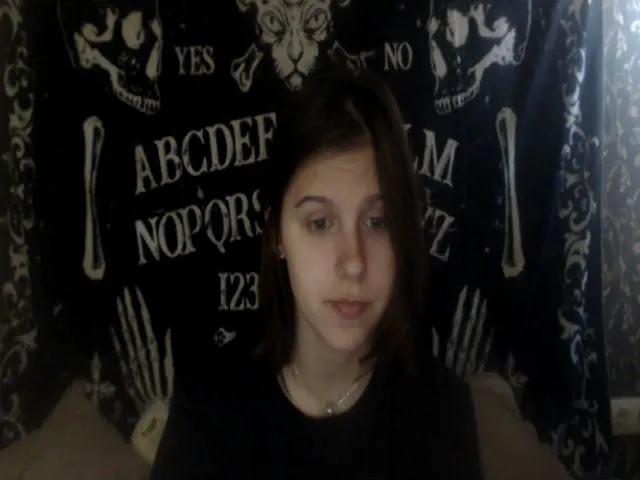 Live sex webcam photo for HISOKAMORROW_ #262915256