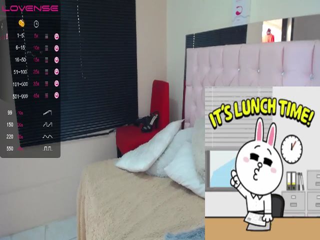 Live sex webcam photo for LESLY_LAURA #252523685