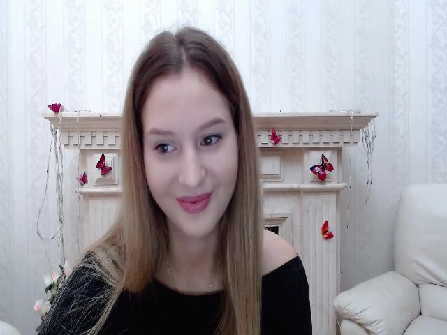Live sex webcam photo for UnforgetMia #261897018