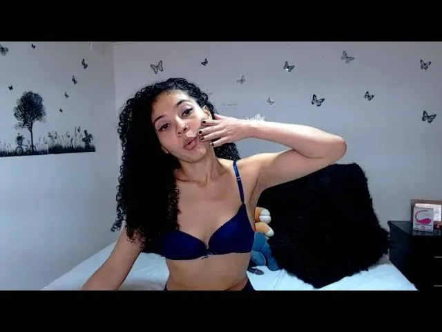 Live sex webcam photo for Courageuse #262734333