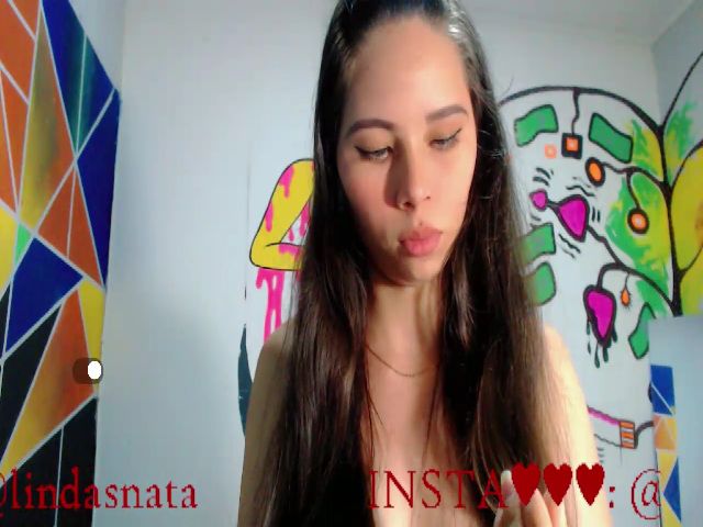 Live sex webcam photo for Moon_18 #259027615