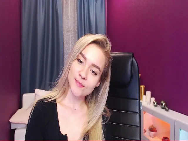 Live sex webcam photo for Kara_Smith #254954104