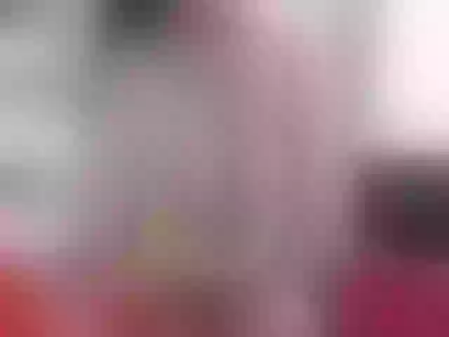 Live sex webcam photo for JullieMilf #262152359