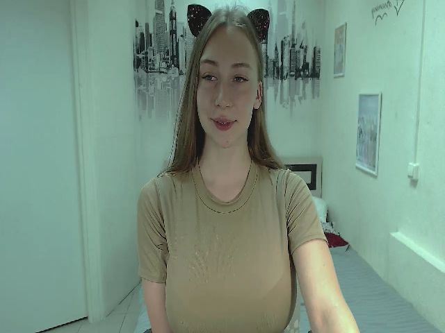 Live sex webcam photo for MollyEnergy #253374814