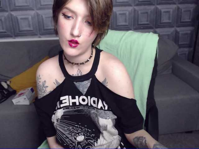 Live sex webcam photo for LynCollinsX #241397919