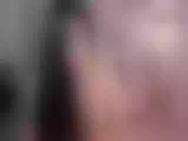 Live sex webcam photo for MaggieBrown_ #265564118