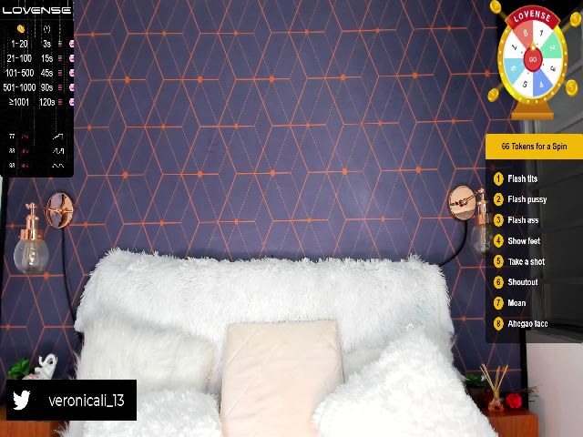 Live sex webcam photo for Veronica_Li #263398769