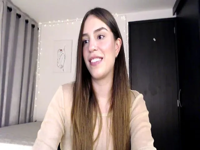 Live sex webcam photo for bunnny #261089607