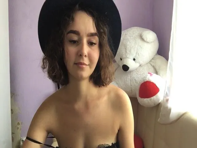Live sex webcam photo for SmilingAlis #257440813