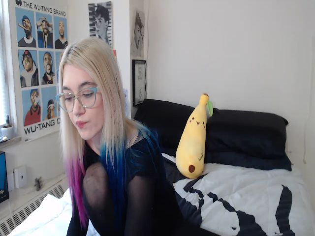 Live sex webcam photo for AnnaTame #265081430