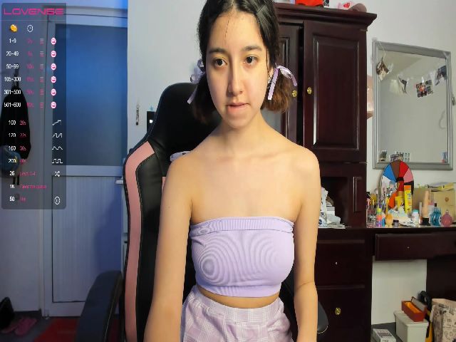 Live sex webcam photo for Cherrycute666 #257368406