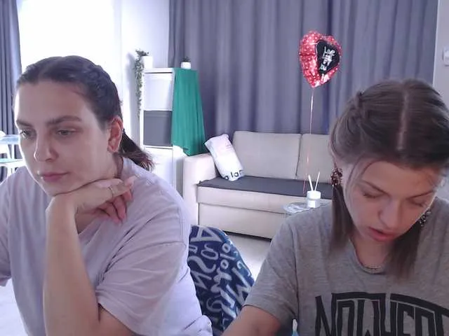 Live sex webcam photo for BugaGirls #243400469