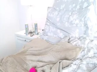 Live sex webcam photo for Katy_Kat_ #252098597