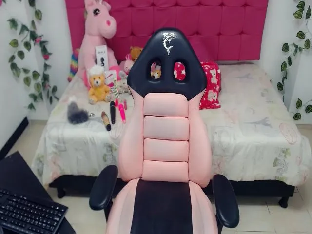 Live sex webcam photo for Pink_queenn #255584700