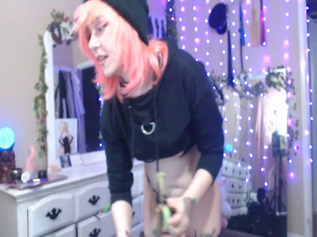 Live sex webcam photo for Tara_Quartz #257318982