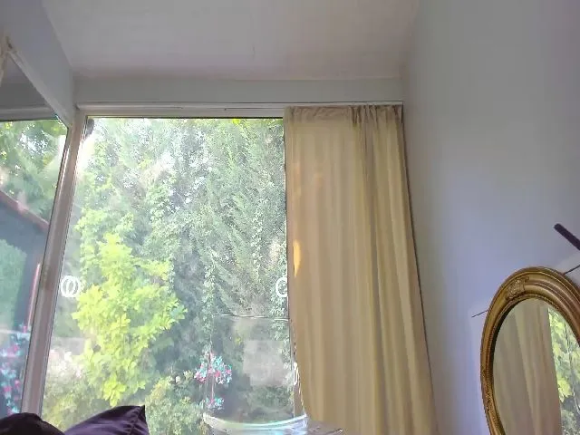 Live sex webcam photo for AlisonKate #254733846