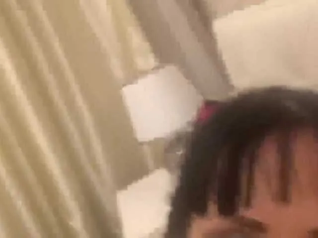 Live sex webcam photo for Lolaley #240979648