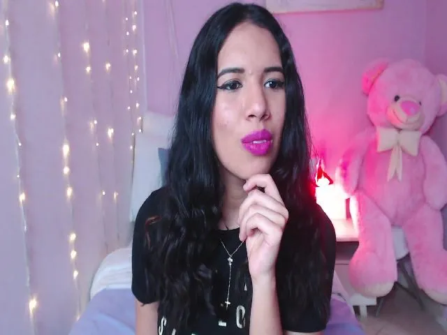 Live sex webcam photo for Dulce_maria_y #256516382