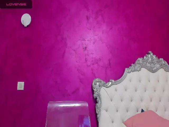 Live sex webcam photo for AimeeTeen #252744615