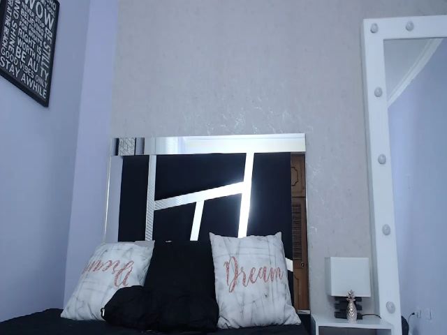 Live sex webcam photo for Pythonissa97 #256962775