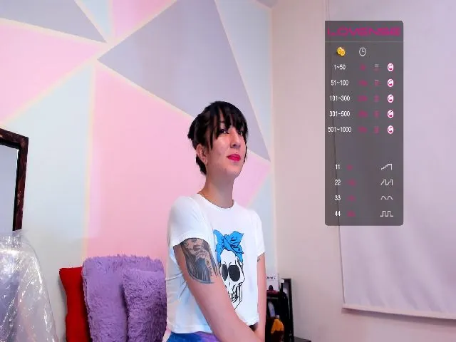 Live sex webcam photo for Violetatoo #253650774