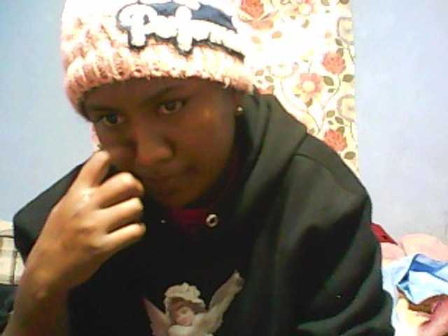 Live sex webcam photo for mybigass15 #251237308