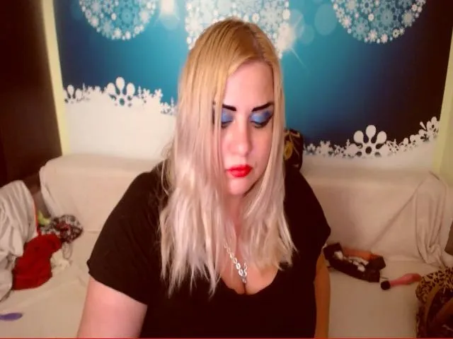 Live sex webcam photo for LustyMoniBBW #255335069