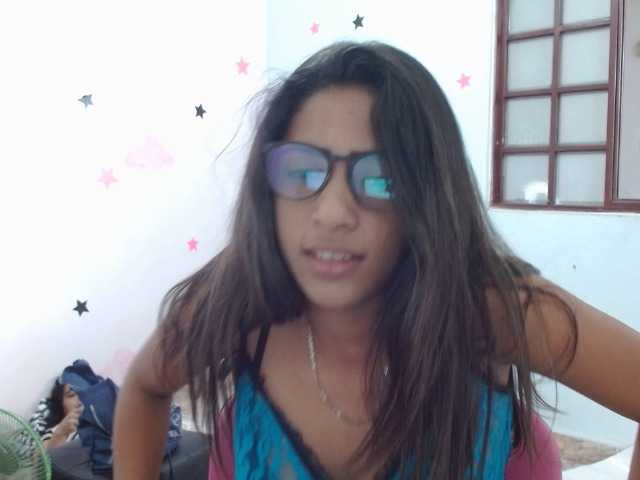 Live sex webcam photo for devora5 #243206532