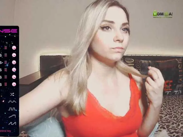 Live sex webcam photo for ORNELLAMUTTY #261011494