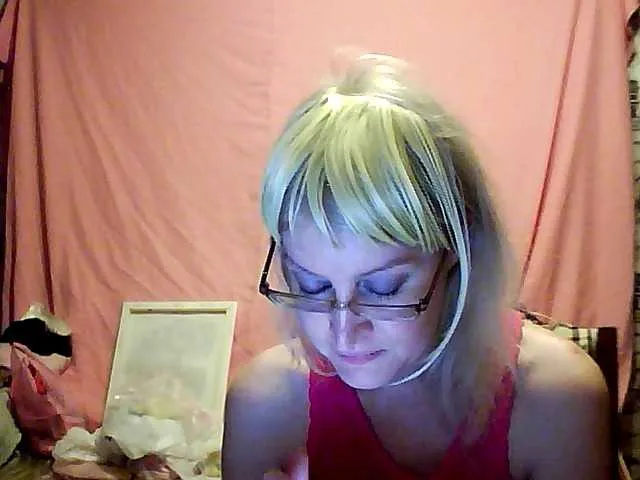 Live sex webcam photo for angelline #245147587