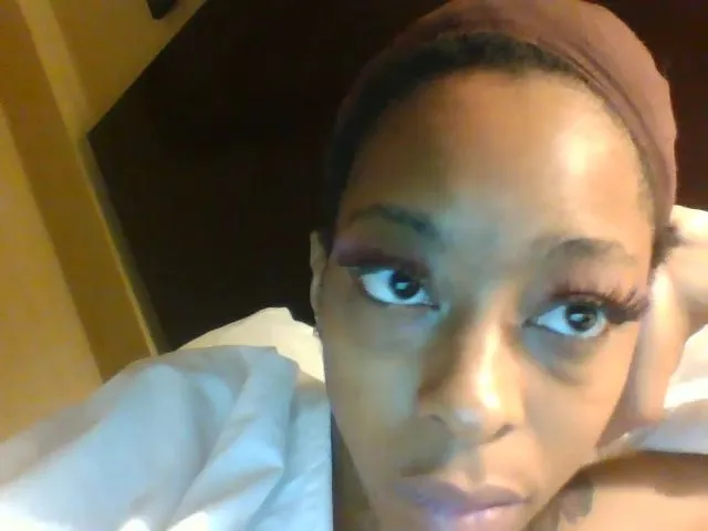 Live sex webcam photo for Terrygemz #256217786