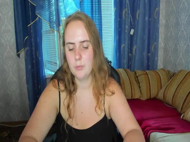 Live sex webcam photo for MaryKent #255096128