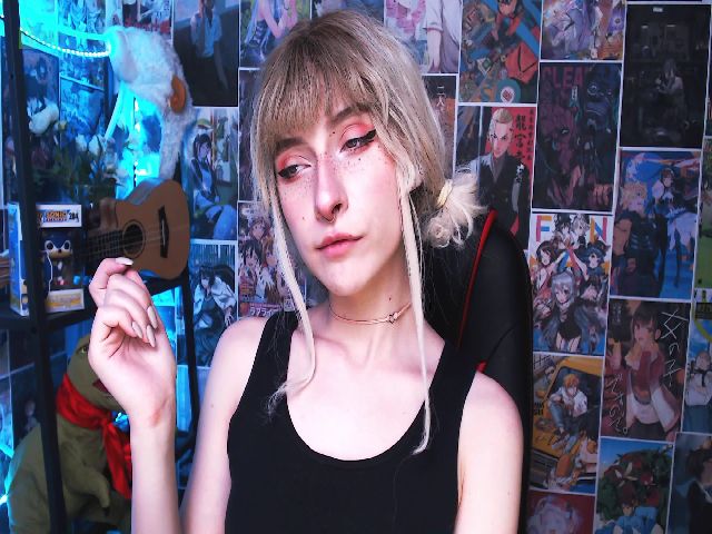 Live sex webcam photo for Manarose27 #260190832