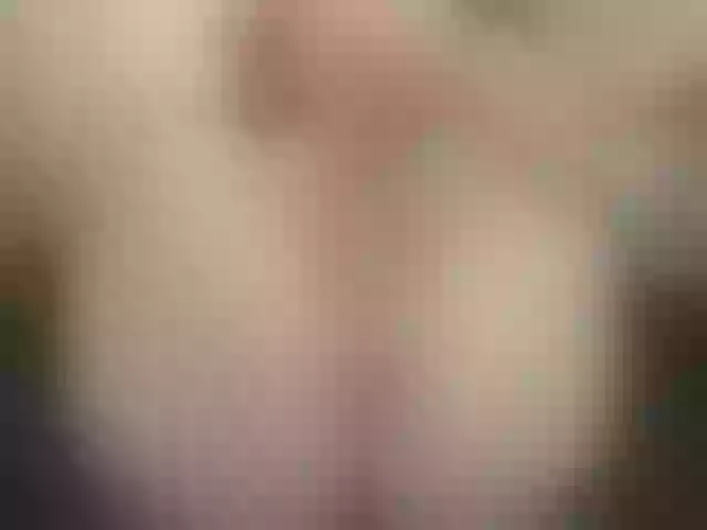 Live sex webcam photo for Mssbombom_ #254428658