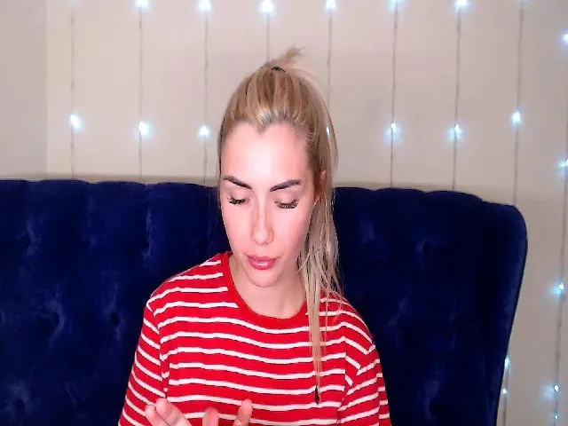 Live sex webcam photo for TrishKlein #257473008