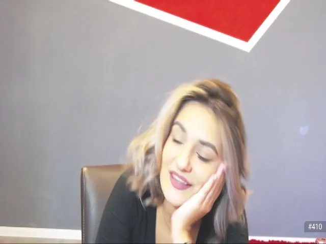 Live sex webcam photo for SecretAmber #254496780