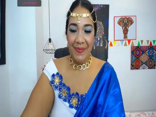 Live sex webcam photo for IndianMama #255951143