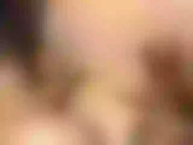 Live sex webcam photo for AmelieBrunel #255046531