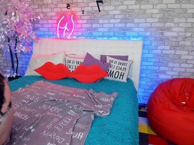 Live sex webcam photo for Magneticcc #244518414