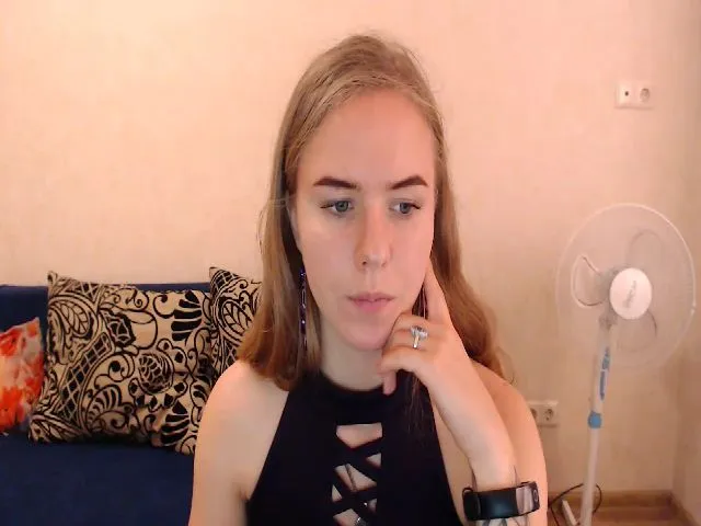 Live sex webcam photo for Limana_xo #252879132