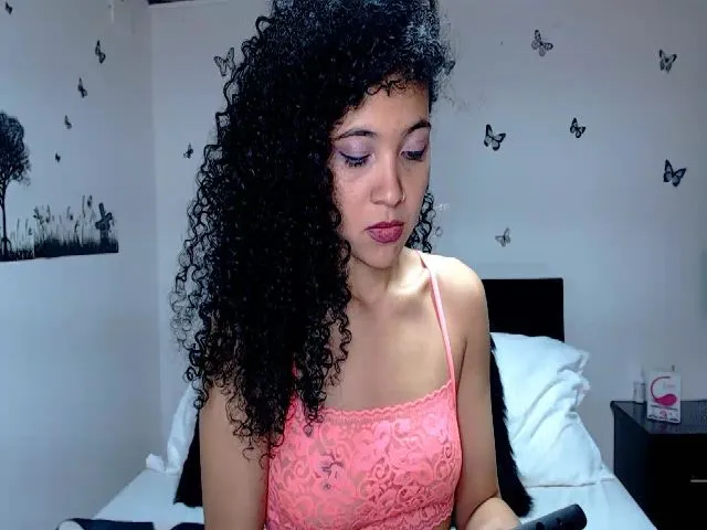 Live sex webcam photo for Courageuse #256047723
